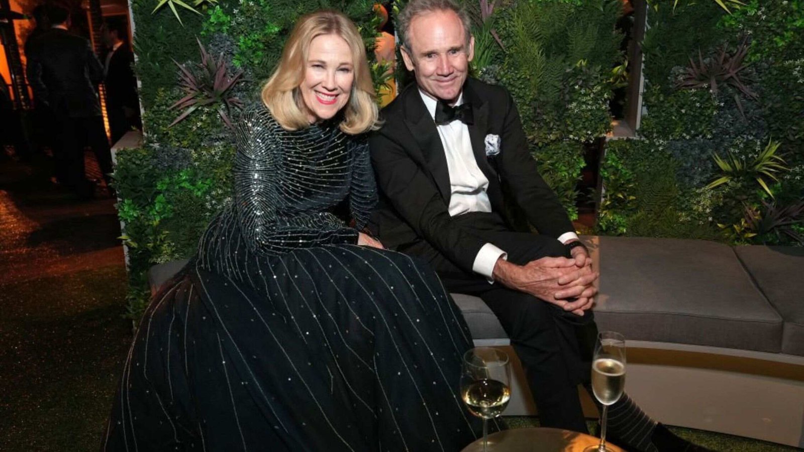 Catherine O'Hara and Bo Welch attend the 2022 Vanity Fair Oscar Party 