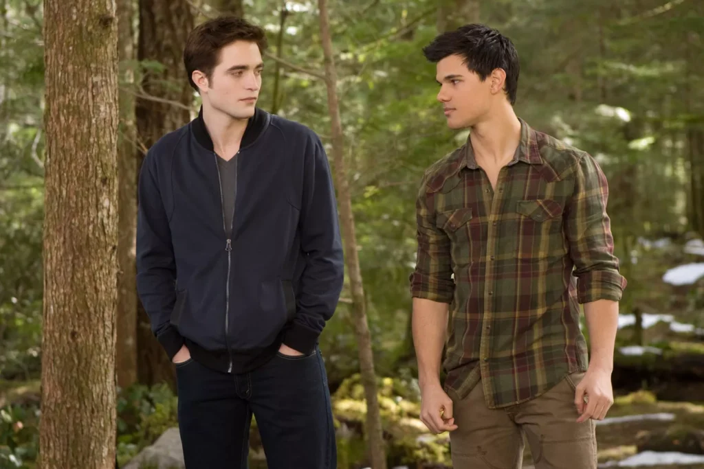 Robert Pattinson and Taylor Lautner in 'The Twilight Saga