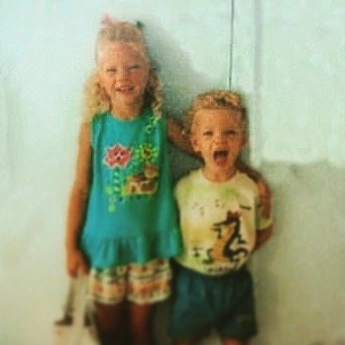 Austin Swift and taylor swift early Life
